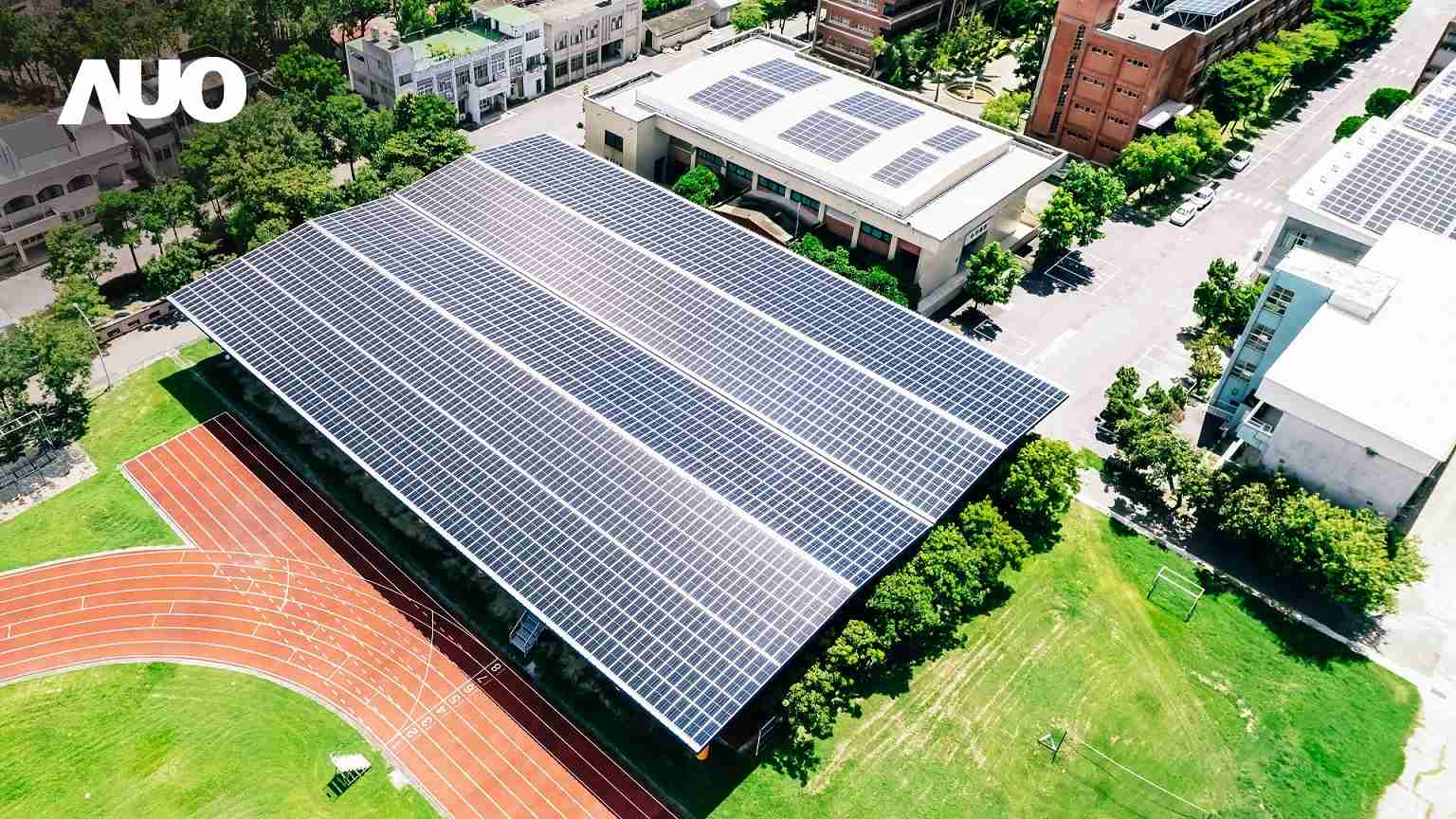 杏悦2SunSteel光电整合型浪板具备快速安装、、、轻量化优势,,可提升15%发电效能,,通过国际IEC与台湾VPC认证安全、、防漏、、、、耐候标准